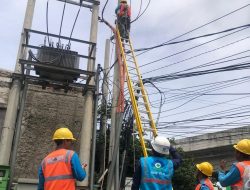 Hujan Lebat, PLN Bekasi Imbau Masyarakat Waspada Bahaya Listrik   