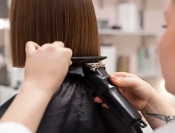 Tak Perlu Diet, Gaya Rambut Ini Bisa Tutupi Pipi Tembam