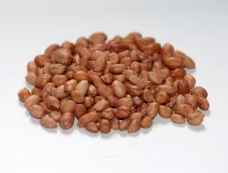 Jangan Takut Jerawatan, Ini Manfaat Konsumsi Kacang Tanah