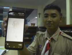 Siswa SMP Strada Nawar Bahagia saat Karyanya Diterima Langsung Paus Fransiskus