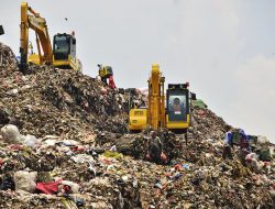 Warga Bantargebang dan DPRD Tagih Solusi Pengolahan Sampah