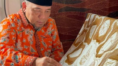 Hari Batik Nasional, Bang Heri Apresiasi Perajin Batik Bekasi
