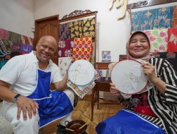 Ilham Habibie Kunjungi Toko Batik di Bogor, Tekankan Pentingnya UMKM dalam Perekonomian Jawa Barat