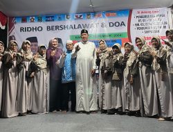 Salawat dan Doa Bersama Warga RW 09 Kaliabang Tengah untuk Tri Adhianto dan Abdul Harris