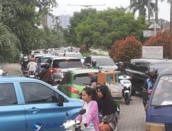 Macet Parah di Kemang Pratama Kota Bekasi,  Warga Soroti Buruknya Manajemen Proyek Jalan
