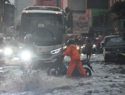 Jalan Pekayon jadi “Sungai Pakuwon”