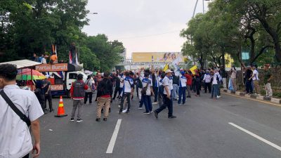 Sekda Janji Fasilitasi Buruh Audiensi dengan Pj Wali Kota Bekasi