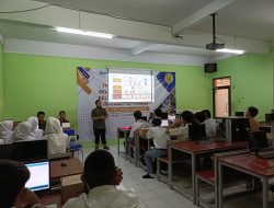 Telkom Sosialisasikan Kidi IoT Smart Room di SMKS TI Muhammadiyah Cikampek   