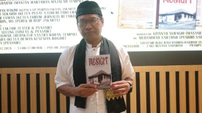 Chairil Gibran Ramadan dan karyanya Masigit diluncurkan di Taman Ismail Marzuki (TIM), Jakarta, Rabu (11/12/2024). Foto: Zakky Mubarok/Radarbekasi.id.