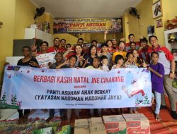 JNE Sambut Natal 2024 dengan Melesat Antar Kebahagiaan yang Penuh Cinta dan Kasih   