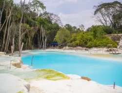 Rekomendasi Wisata Dalam Negeri yang Cocok Dinikmati Bareng Keluarga