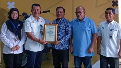 Pertama di Jawa Barat, SMKN 2 Kota Bekasi Terima Sertifikat Bengkel Konversi Motor Listrik