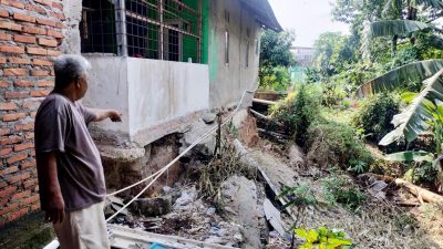 Warga Kampung Cicadas Minta Penyebab Longsor Diperbaiki