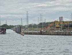 Pagar Laut di Perairan Tarumajaya Bekasi Proyek Pelabuhan Pemprov Jabar