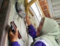 Masyarakat Jawa Barat Manfaatkan Promo Tarif Listrik 50 Persen dari PLN