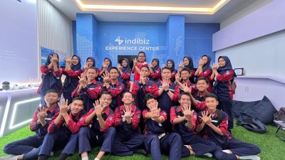 Telkom Indonesia Gelar Workshop FTTx to Home untuk Siswa SMKN 2 Cikarang Barat   