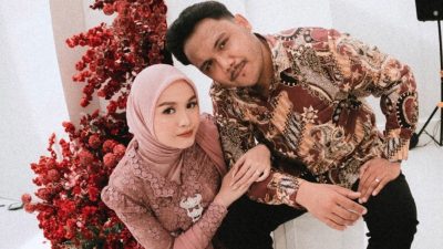 Selamat! Salma Salsabil Resmi Dilamar Sang Kekasih Dimansyah Laitupa