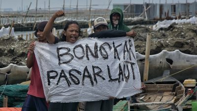 Nelayan Tarumajaya Ngadu ke Menteri Nusron Wahid: Ikan Tidak Bisa Minggir karena Pagar Laut