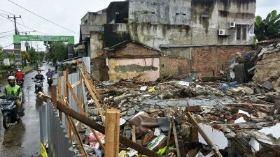 Enam Warga Pemilik SHM Korban Penggusuran di Desa Setiamekar Ngadu ke DPR