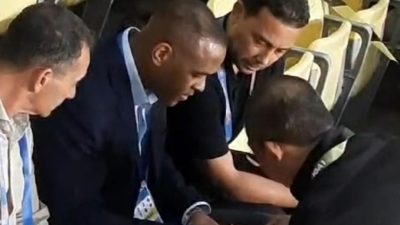 Patrick Kluivert Saksikan Laga Persija vs PSBS Biak di Stadion Patriot Candrabhaga 