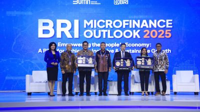 BRI Microfinance Outlook 2025: Dukung Inisiatif Pemberdayaan BRI, Chief Economist ADB Soroti Pentingnya Digitalisasi UMKM   