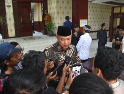 Tri Adhianto Kaji Percepatan Penyerahan Ijazah yang Tertahan