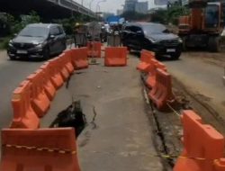 Jalan Raya Kalimalang Sekitar Grand Kamala Lagoon Ambles, Arus Lalu Lintas Terganggu