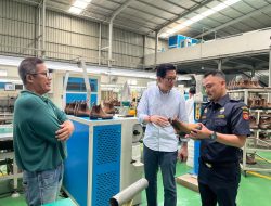 Bea Cukai Bekasi Dukung Perusahaan Industri Sepatu Melangkah ke Pasar Global