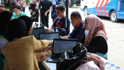 Staf Kecamatan Bekasi Barat Punya Semangat Tinggi Layanan Warga, Ini Buktinya