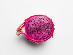 Manfaat Buah Naga untuk Kesehatan Kulit, Bisa Cegah Penuaan Dini Lho!