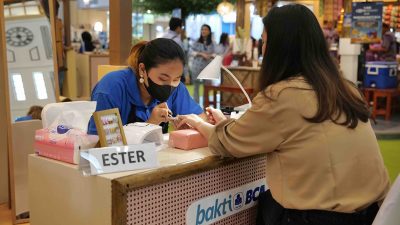 BCA Expoversary 2025 Tampilkan Bakat Sahabat Disabilitas jadi Nail Artist