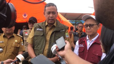 Wali Kota Bekasi Tri Adhianto Pastikan Dapur Umum Berfungsi Optimal