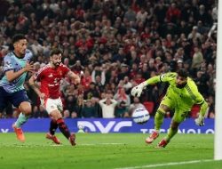 Arsenal Gagal Manfaatkan Peluang, Manchester United Tertahan di Peringkat ke-14