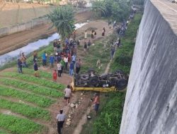 Truk Terjun Bebas dari Jalan Layang Tol Cibitung-Cilincing, Begini Kronologinya   