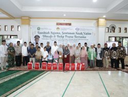 Kebahagiaan Anak Yatim dan Dhuafa Terima Santunan Tanpa Disaksikan Bupati Bekasi   
