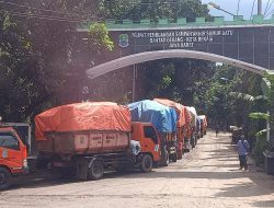 Antrean Truk Sampah Mengular di TPA Sumur Batu, Sopir Sampai Menginap