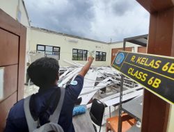 Tiga Ruang Kelas SDN Telajung 04 Cikarang Rusak Diterjang Puting Beliung