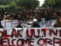 Revisi UU TNI Baru Disahkan, Mahasiswa UI Gugat ke MK Hari Ini