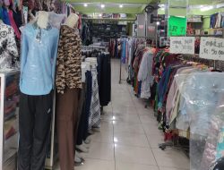 Dulu Ramai Kini Sepi Jelang Lebaran, Pedagang Baju Harap Pemkot Bekasi Bisa Kembalikan Kejayaan Pasar Proyek Era 80-90-an   