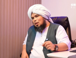 Ustaz Derry Sulaiman Sebut 3 Nama Publik Figur yang Akan Segera Mualaf, Siapa Saja?