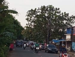 Macet Parah di Kota Bekasi akibat Dampak Pascabanjir
