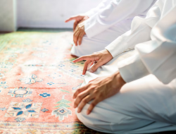 Bacaan Niat Salat Idul Fitri Berjamaah dan Sendiri, Lengkap Latin dan Artinya