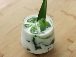 Resep Es Jeli Hijau Bayam, Cocok Jadi Menu Buka Puasa yang Menyegarkan dan Sehat