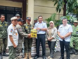 155 Linmas Jatisampurna Terima Bantuan