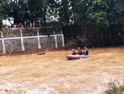 Cari Pria Hilang Terseret Arus, Tim SAR Gabungan Sisir Sungai Cikeas