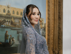 Pakai Kebaya Warna Baby Blue, Begini Penampilan Cantik Aaliyah Massaid Saat Acara Mitoni