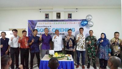 Wakil Bupati Bekasi Lepas 26 Siswa Kerja ke Jepang