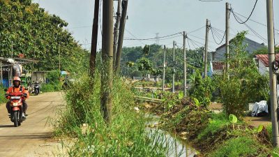 Seluruh Jembatan di Saluran Irigasi Kampung Gabus Tambun Utara Ilegal