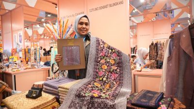 Kesuksesan UMKM Unici Songket Silungkang, Upaya BRI Dorong Produk Warisan Budaya Tembus Pasar Internasional