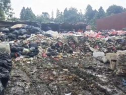 Diprotes Warga, Camat Bantargebang Janji Tindak Aktivitas Pembuangan Sampah Ilegal di Sumurbatu